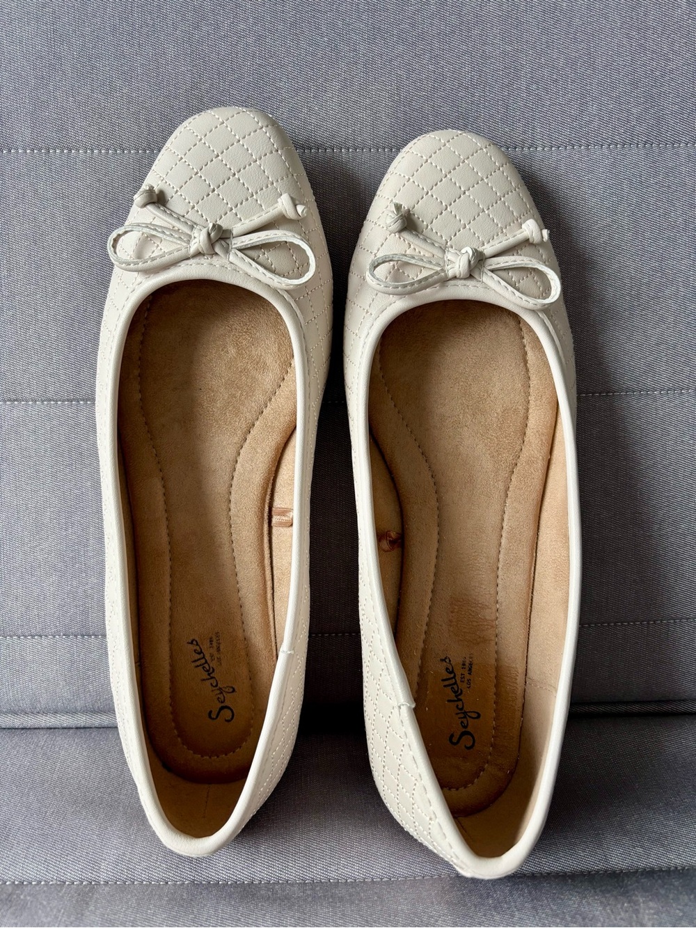 Seychelles Quilted Bow Ballet Flats in Cream Size 8.5
